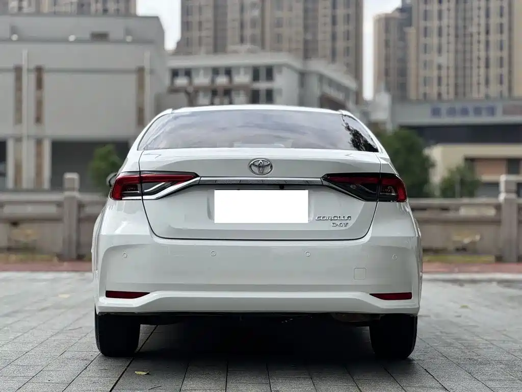 Toyota Corolla — миниатюра 8