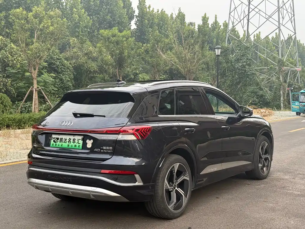 Audi Q4 e-tron — миниатюра 9