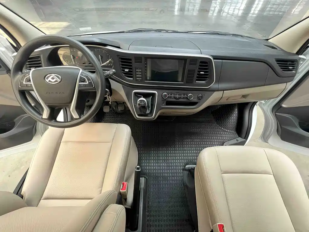 MAXUS V80 — миниатюра 9