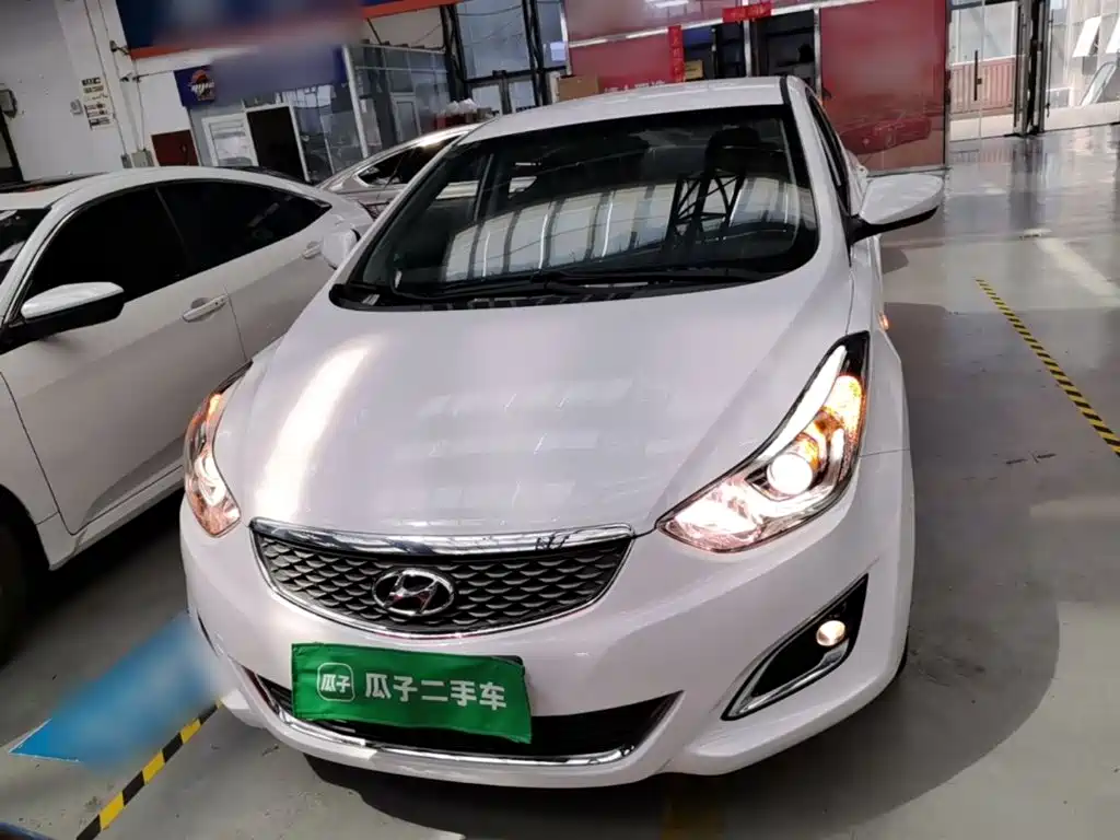 Hyundai Elantra Langdong — миниатюра 3