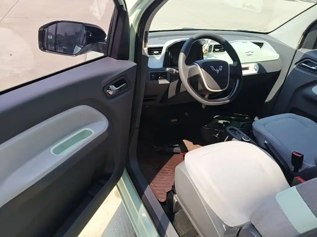 Wuling MINIEV — миниатюра 16