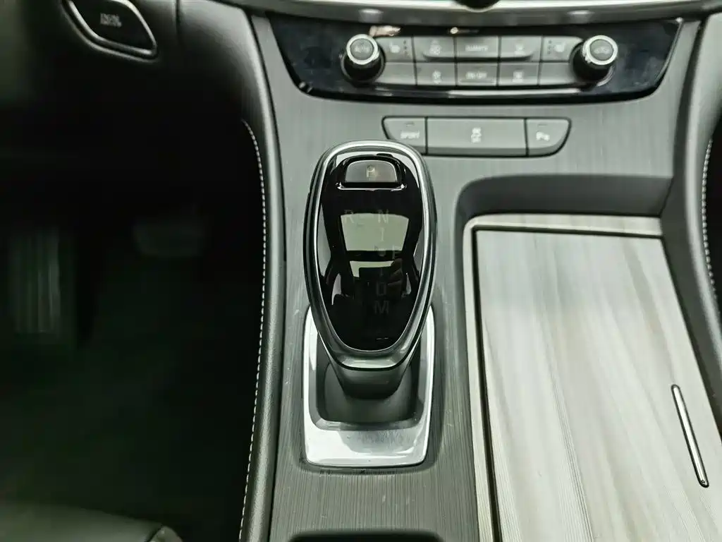 Buick LaCrosse 2022