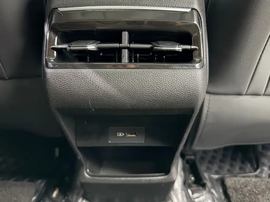 Geely Binyue 2022 COOL 1.5TD DCT