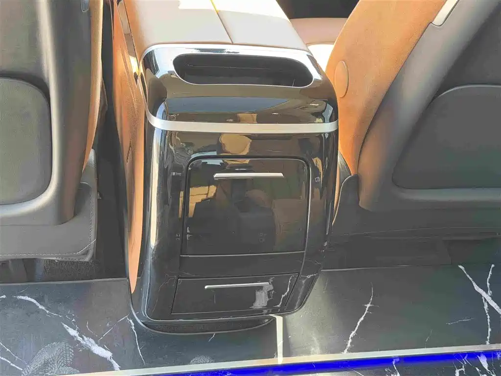 Hongqi Hongqi HQ9 PHEV — миниатюра 32