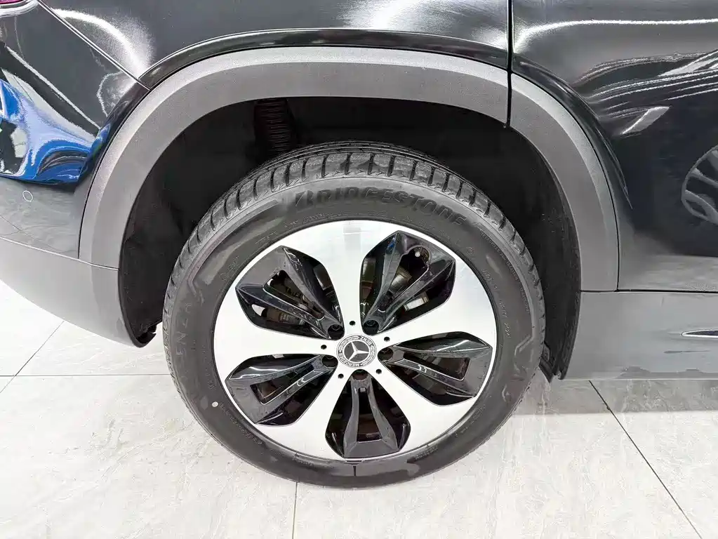 Mercedes-Benz GLB — миниатюра 26