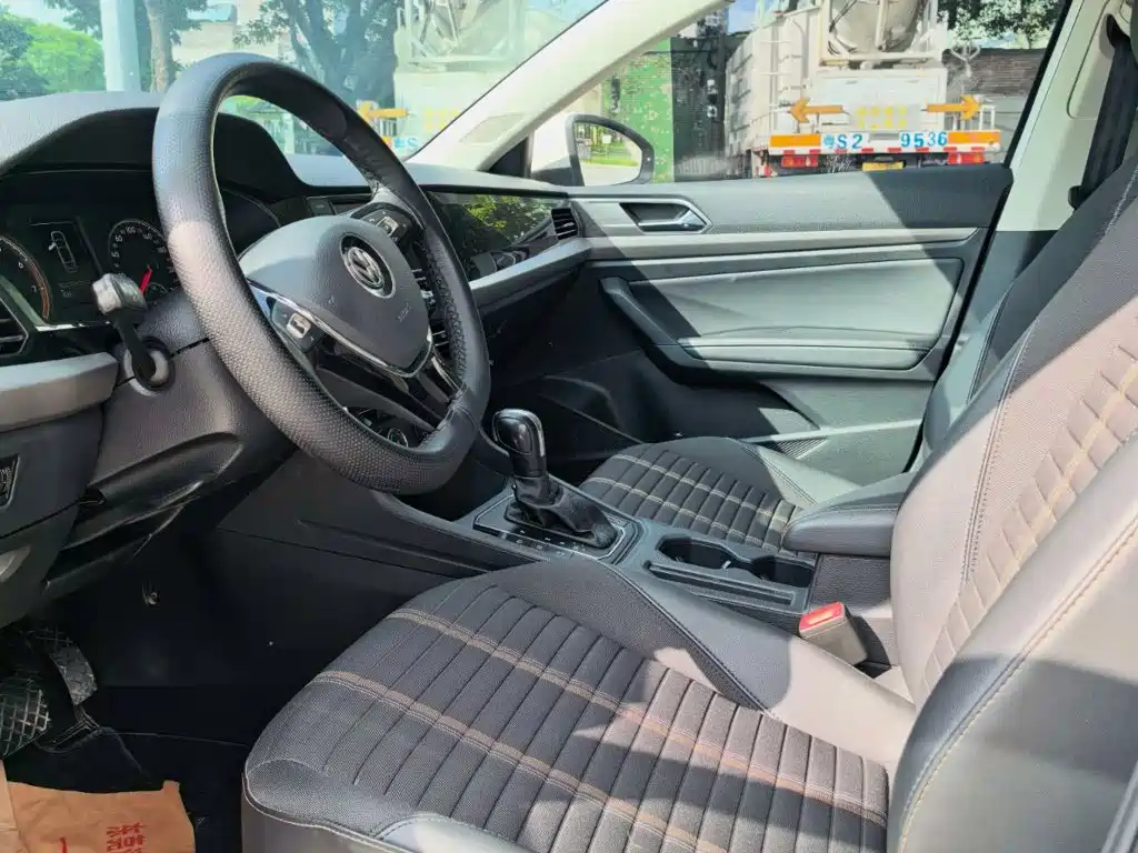 Volkswagen Lavida — миниатюра 8