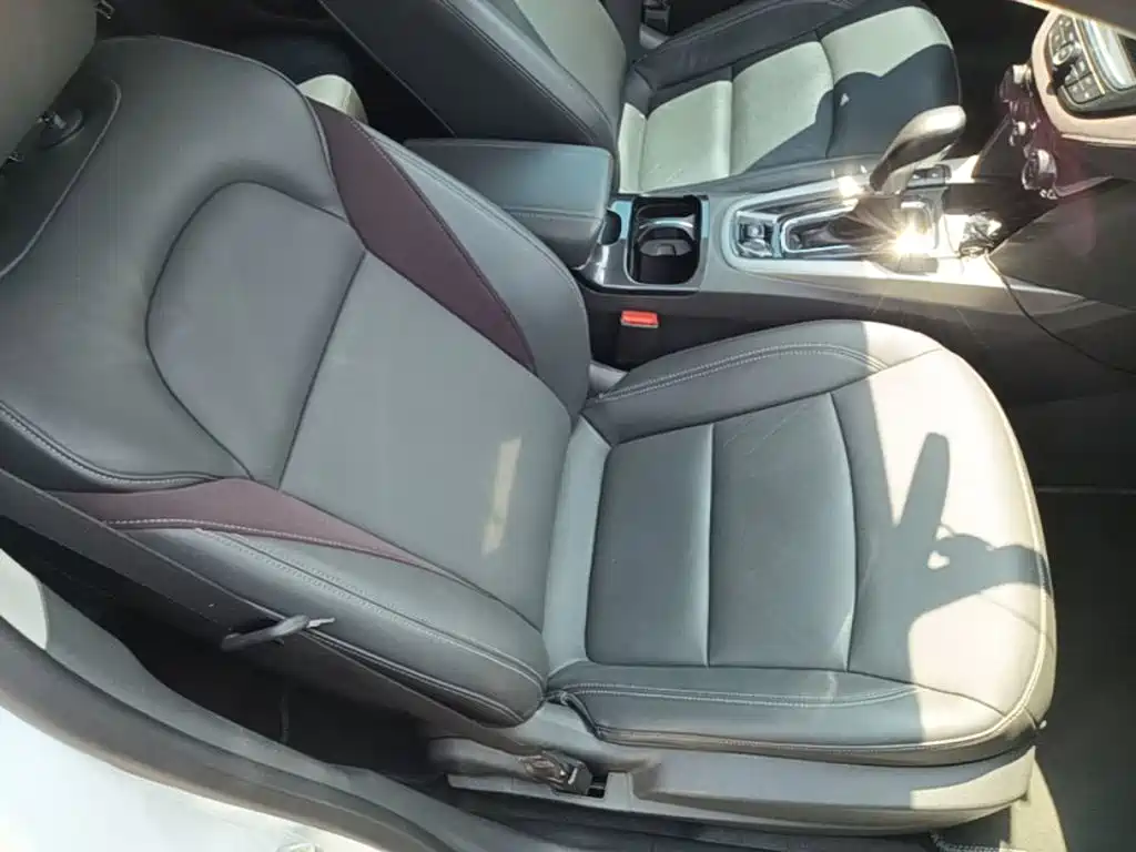 Chevrolet Malibu — миниатюра 25