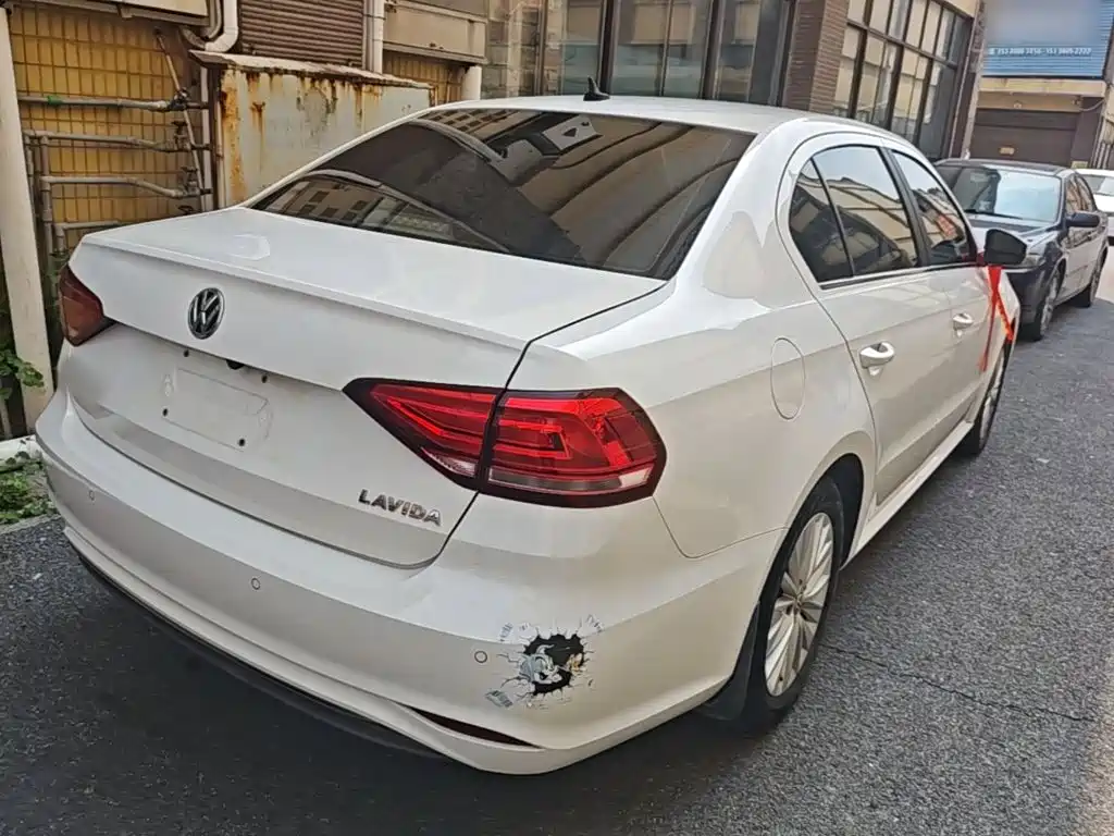 Volkswagen Lavida — миниатюра 7
