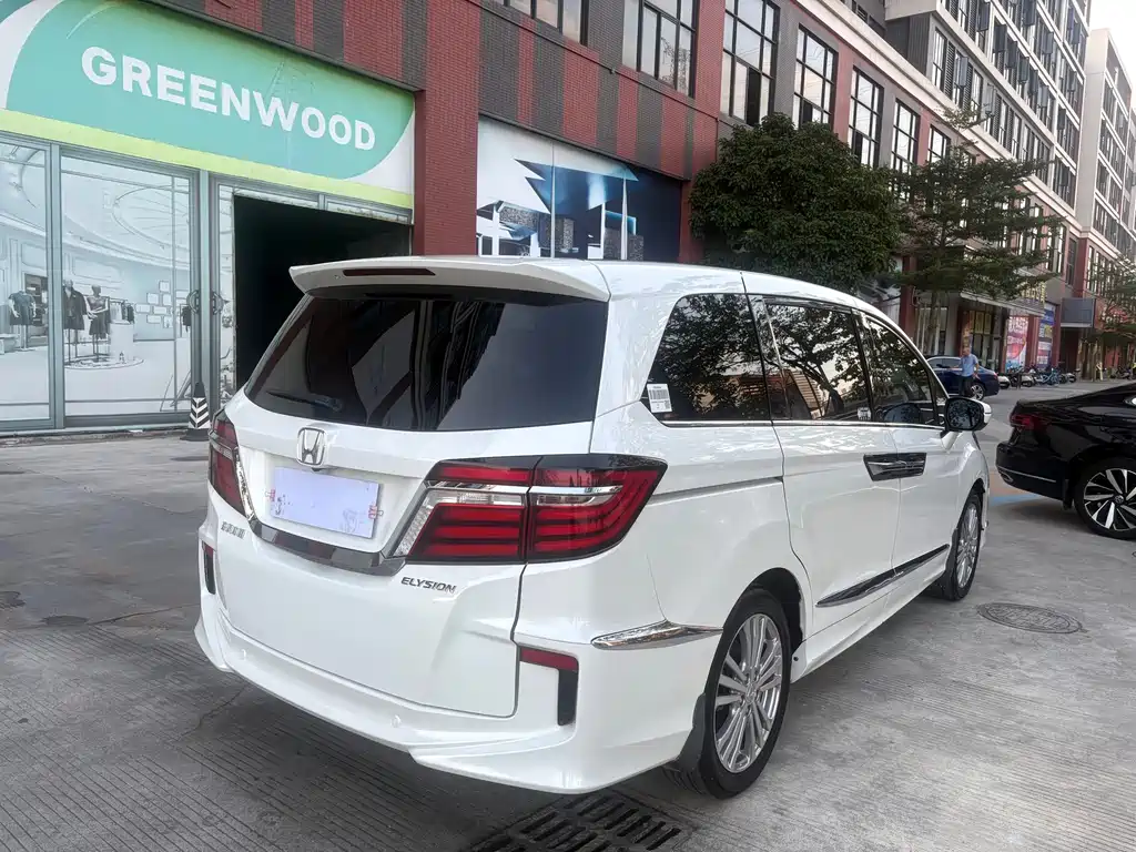 Honda Elysion — миниатюра 5