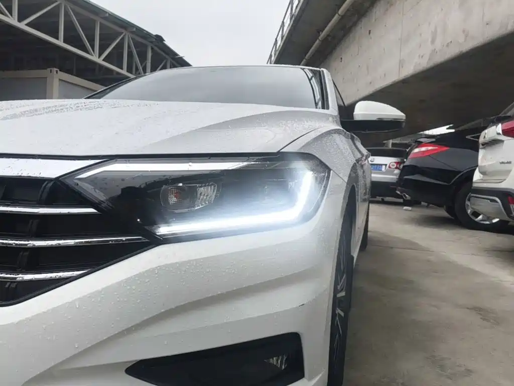 Volkswagen Sagitar — миниатюра 24