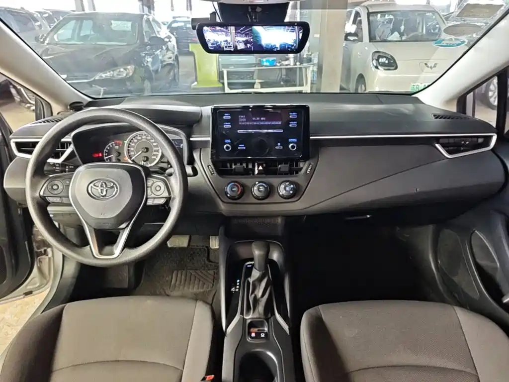 Toyota Corolla — миниатюра 10