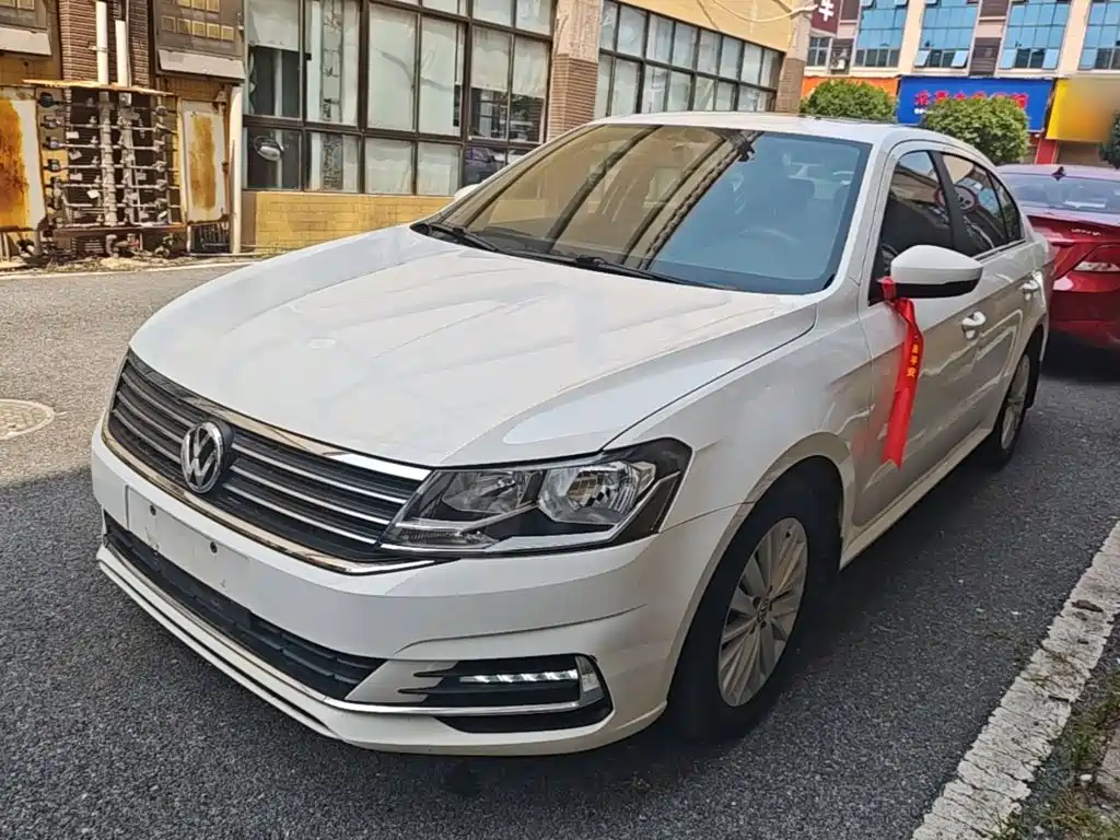 Volkswagen Lavida — миниатюра 2