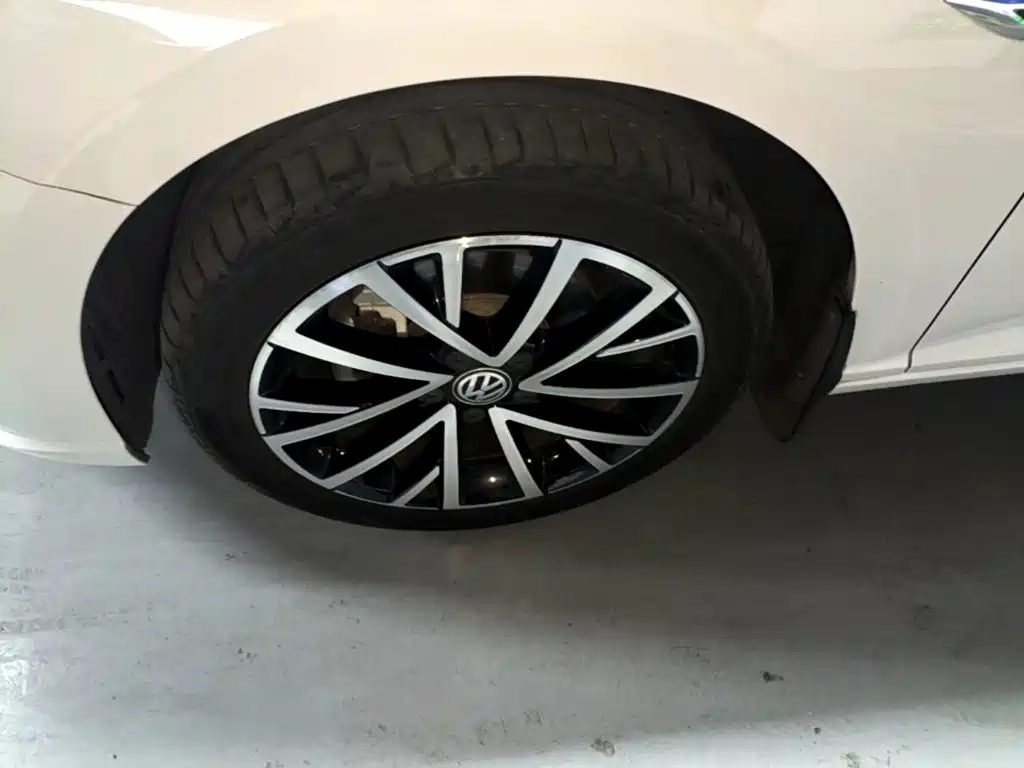 Volkswagen Lavida — миниатюра 23
