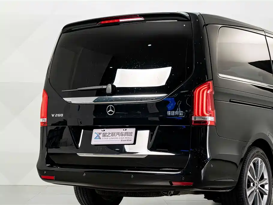 Mercedes-Benz V-Class — миниатюра 7