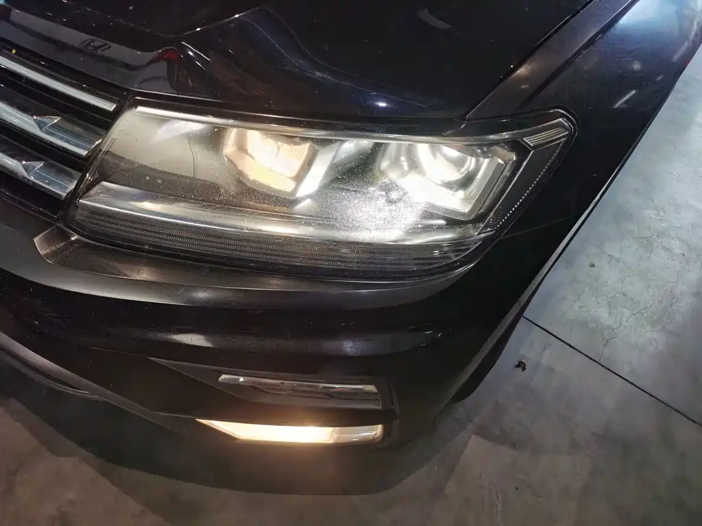 Volkswagen Tiguan L — миниатюра 24