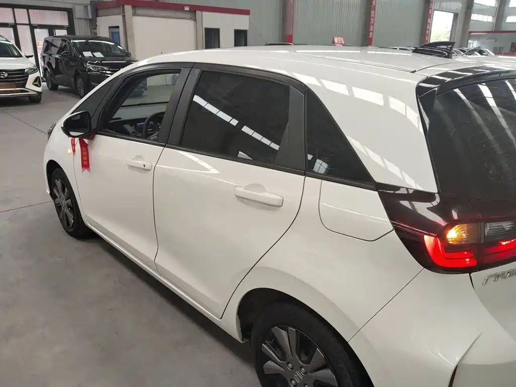 Honda Fit — миниатюра 5