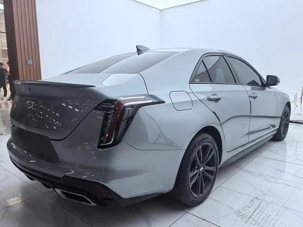 Cadillac CT4 2023 25T