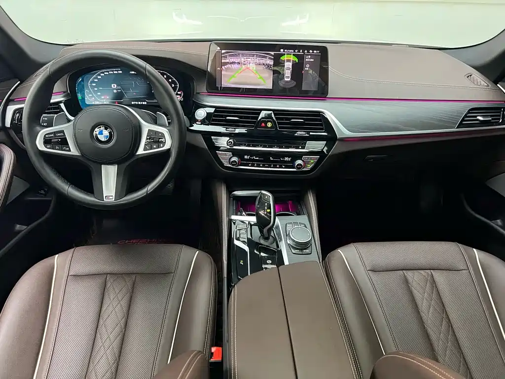 BMW 5 Series — миниатюра 11