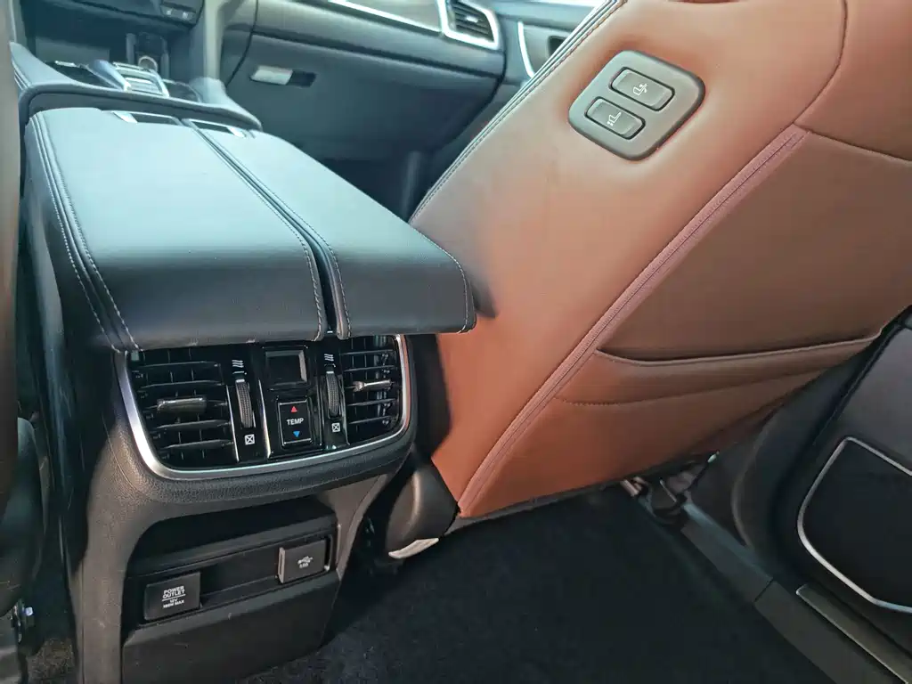 Honda UR-V — миниатюра 10