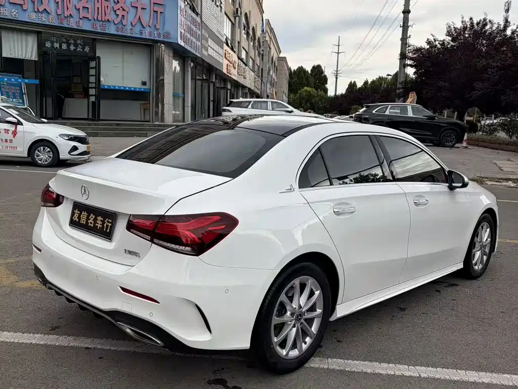 Mercedes-Benz A-Class — миниатюра 6