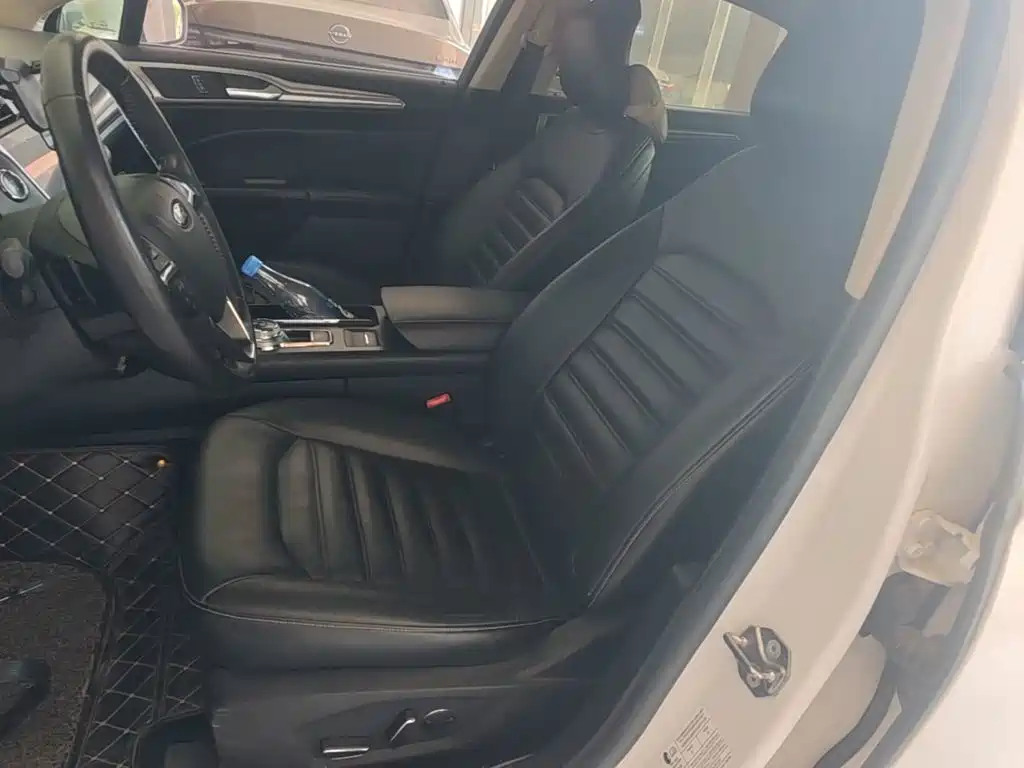 Ford Mondeo — миниатюра 15