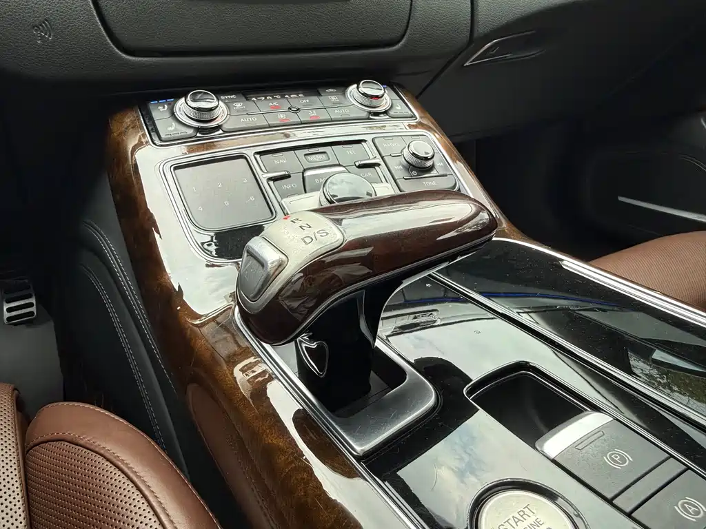 Audi A8 — миниатюра 18