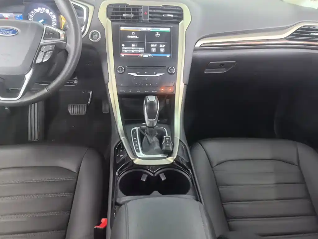 Ford Mondeo — миниатюра 14