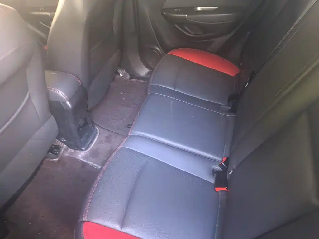 Changan CS15 — миниатюра 14