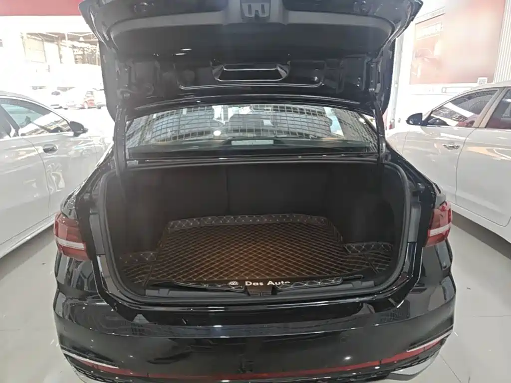 Volkswagen Lavida — миниатюра 19