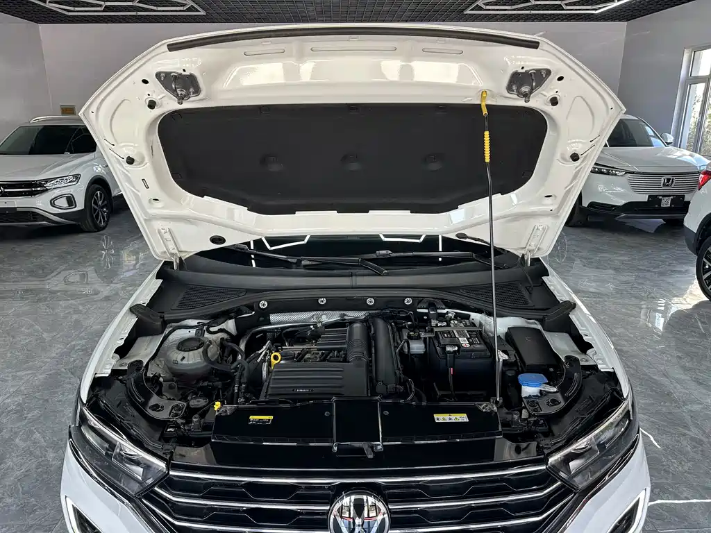 Volkswagen T-Roc — миниатюра 22