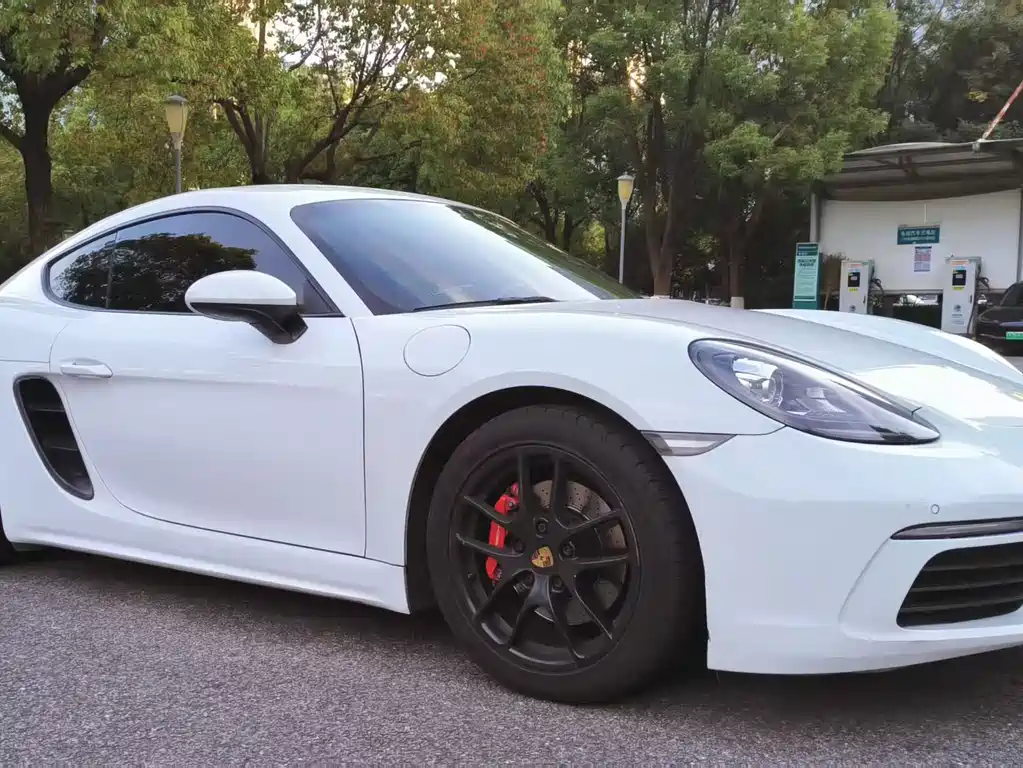 Porsche 718 2020 Cayman 2.0T