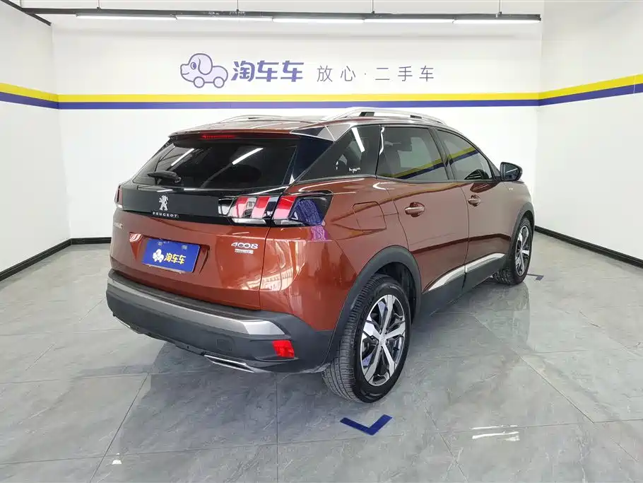 PEUGEOT 4008