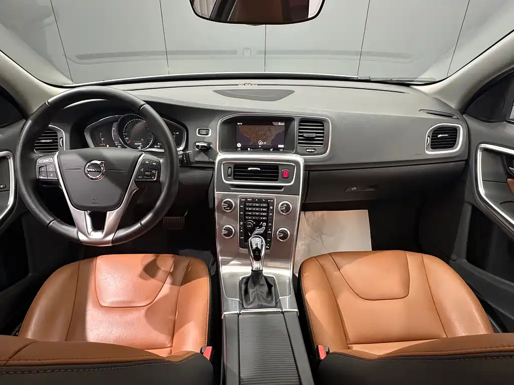 Volvo S60 — миниатюра 22