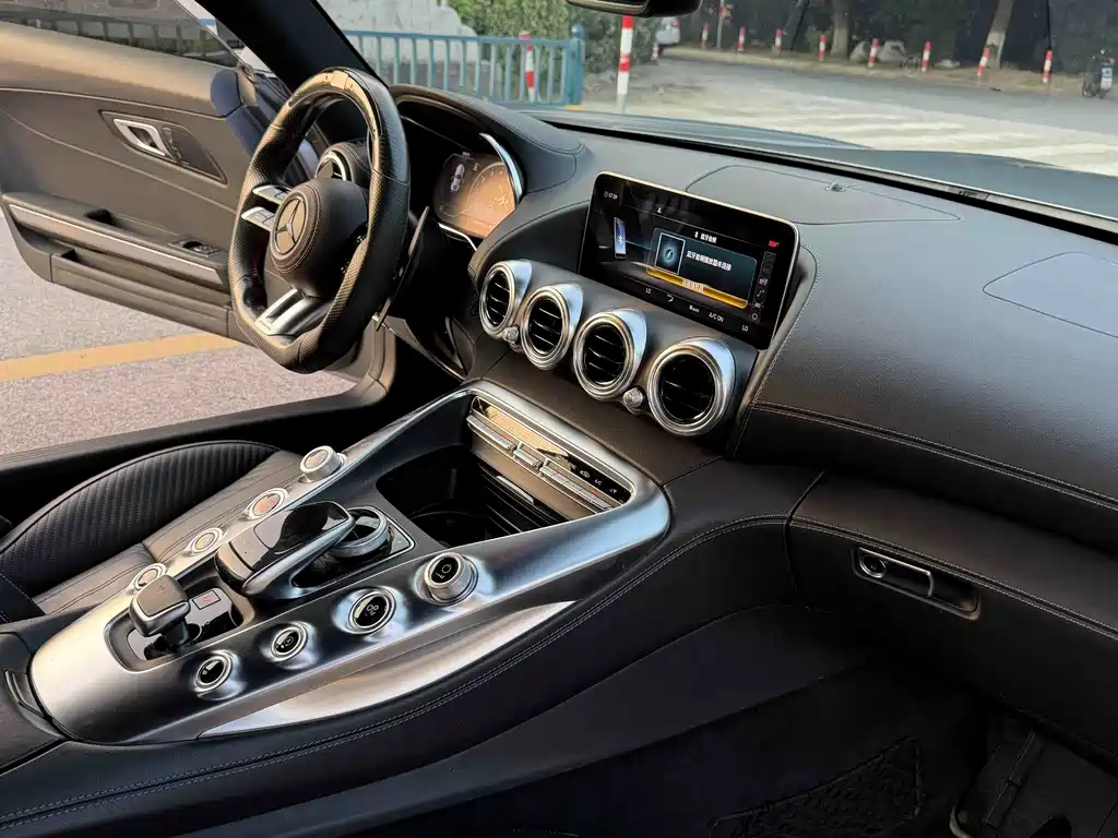 Mercedes-Benz AMG GT — миниатюра 7
