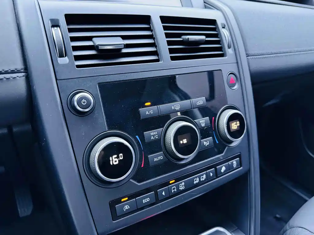 Land Rover Discovery Sport — миниатюра 16