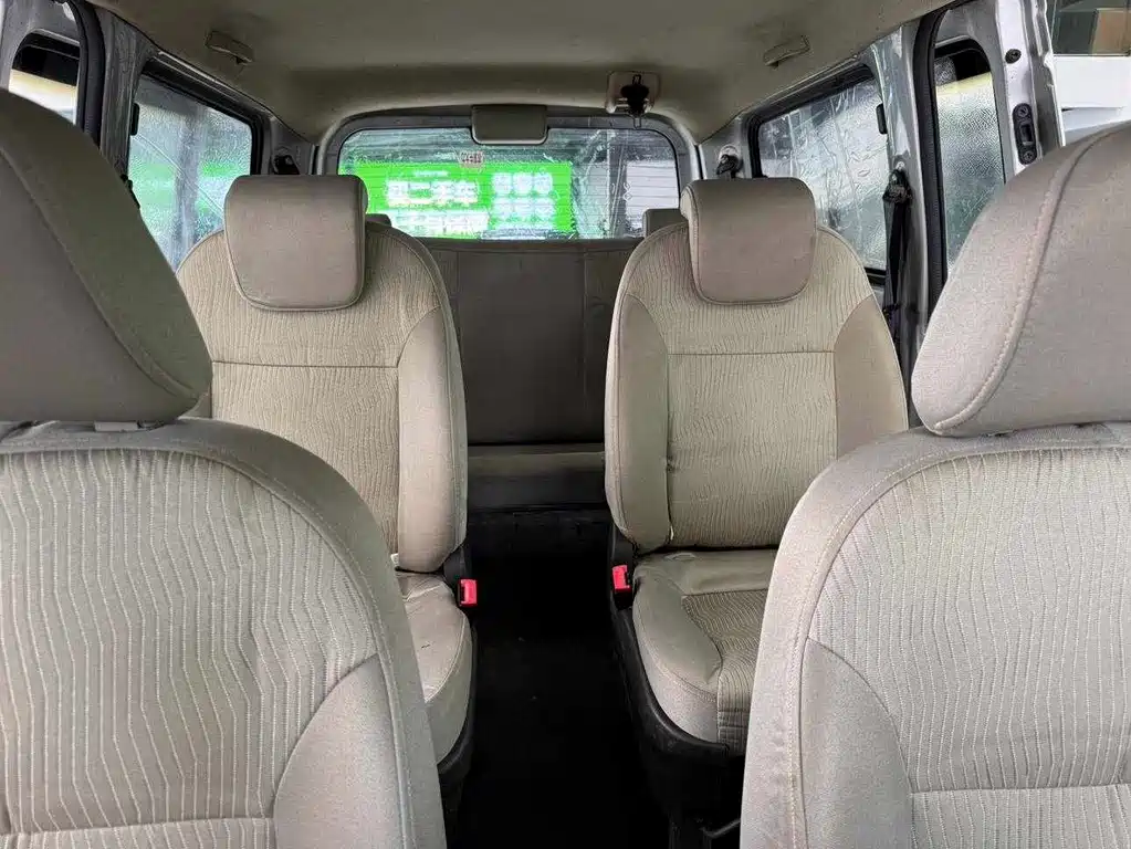 Wuling Rongguang V — миниатюра 17