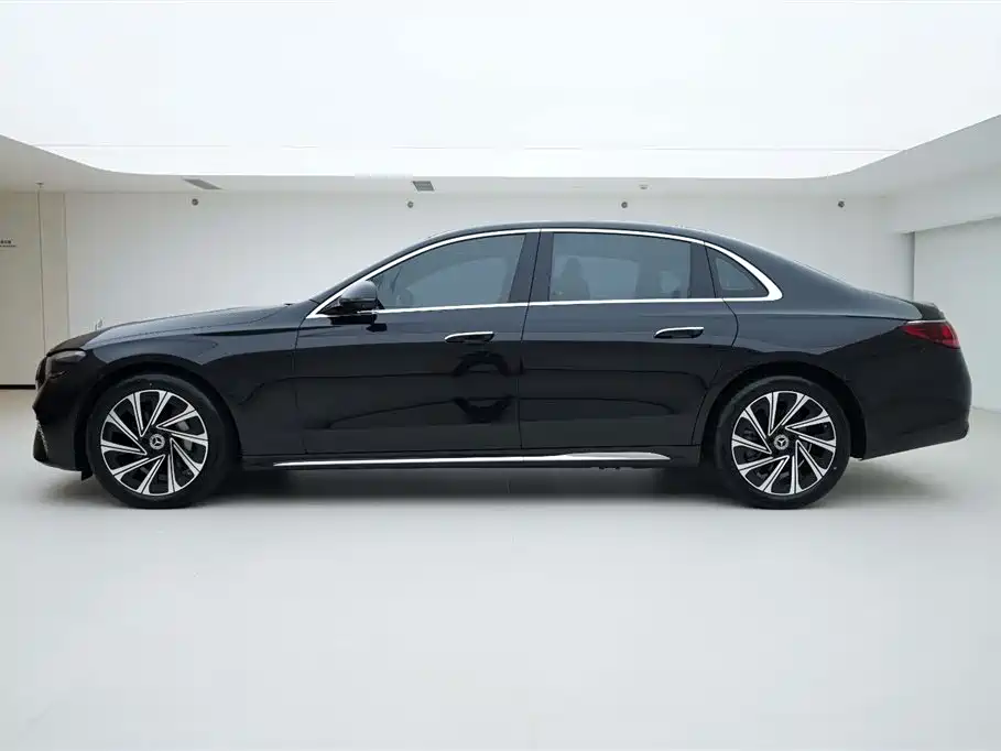 MERCEDES-BENZ  E CLASS