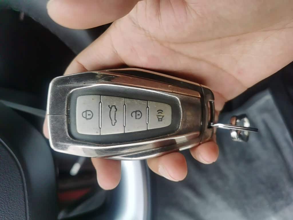 Geely Emgrand 1.5 л 2024 г. Белый, пробег 30099 км