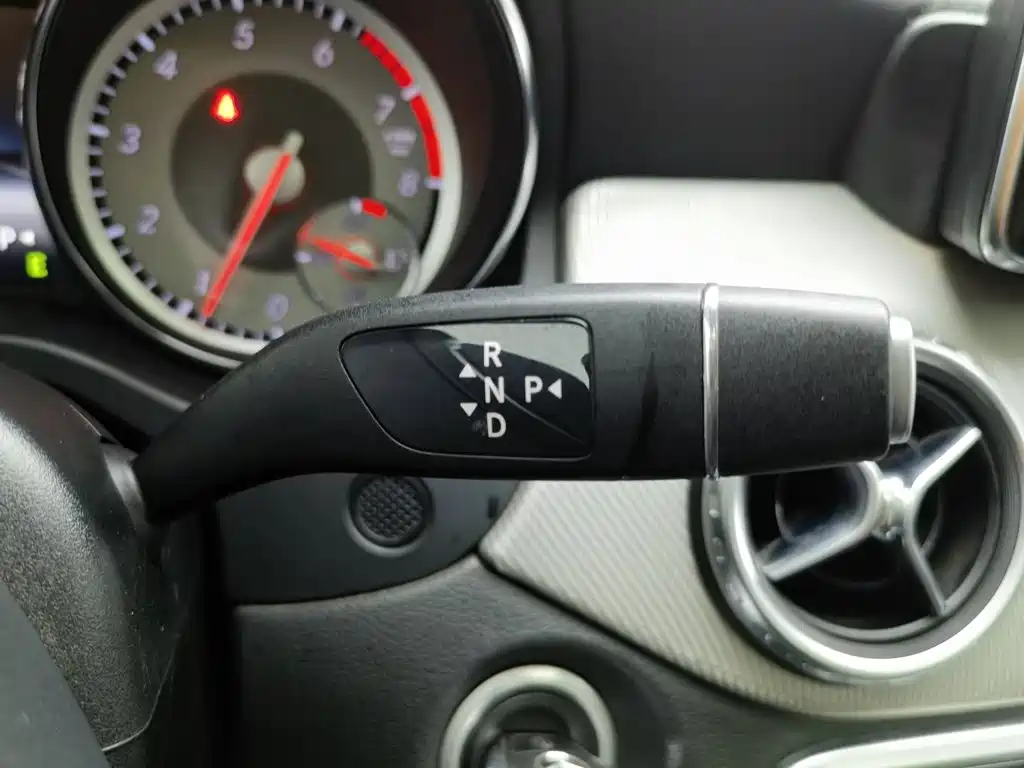 Mercedes-Benz GLA — миниатюра 13