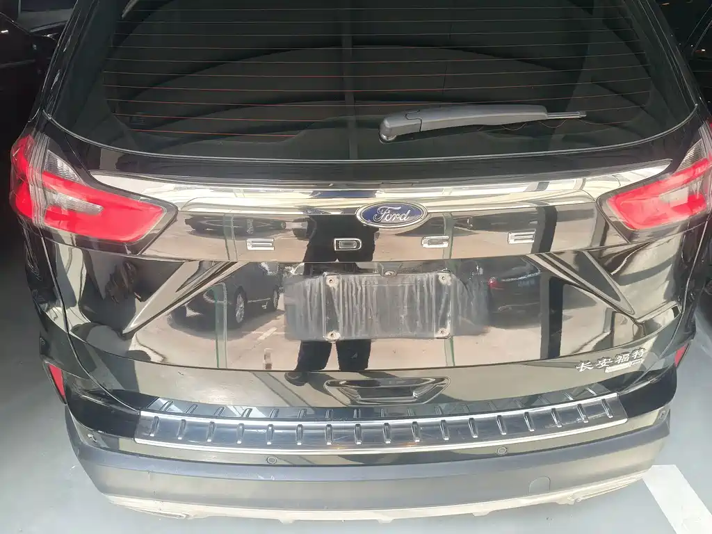 Ford Edge — миниатюра 12