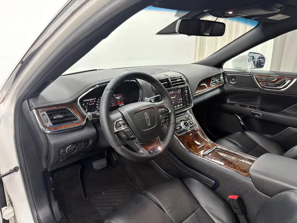 Lincoln Continental — миниатюра 20