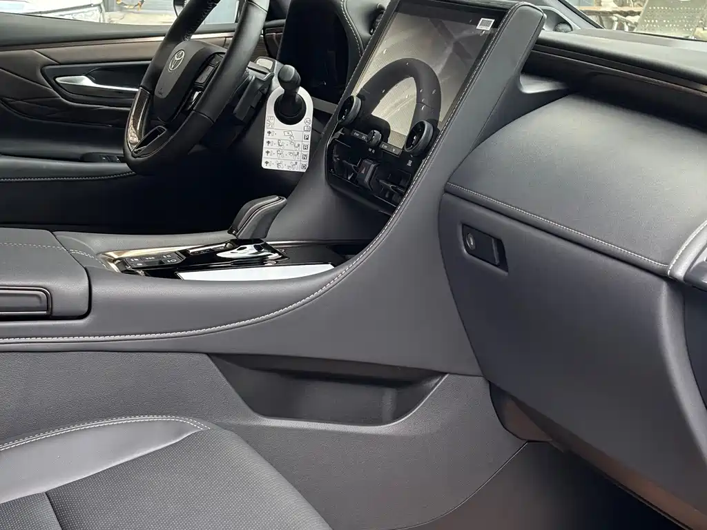 Toyota Alphard — фотографии объявления, Фото 4
