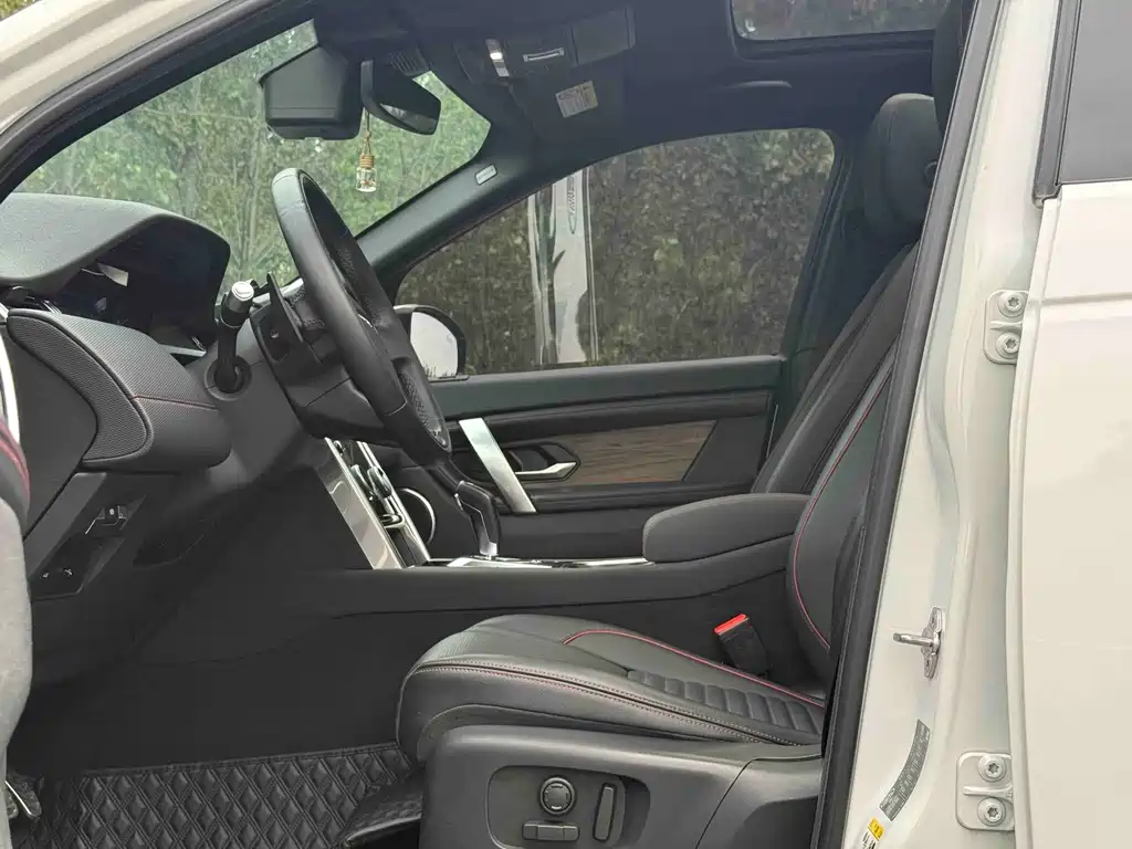 Land Rover Discovery Sport — миниатюра 7