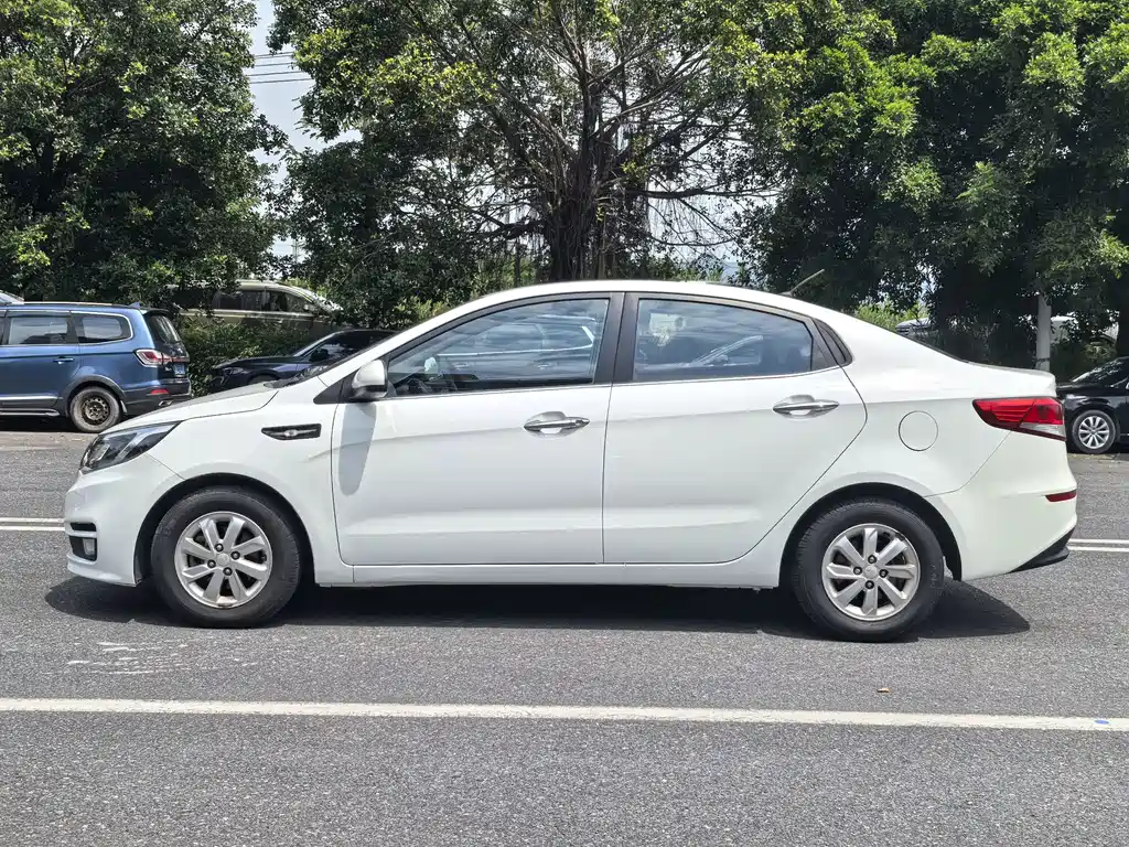 Kia K2 — миниатюра 5