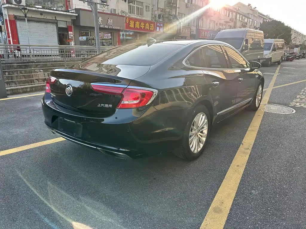Buick LaCrosse — миниатюра 6