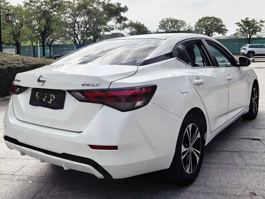 Nissan Sylphy — миниатюра 4