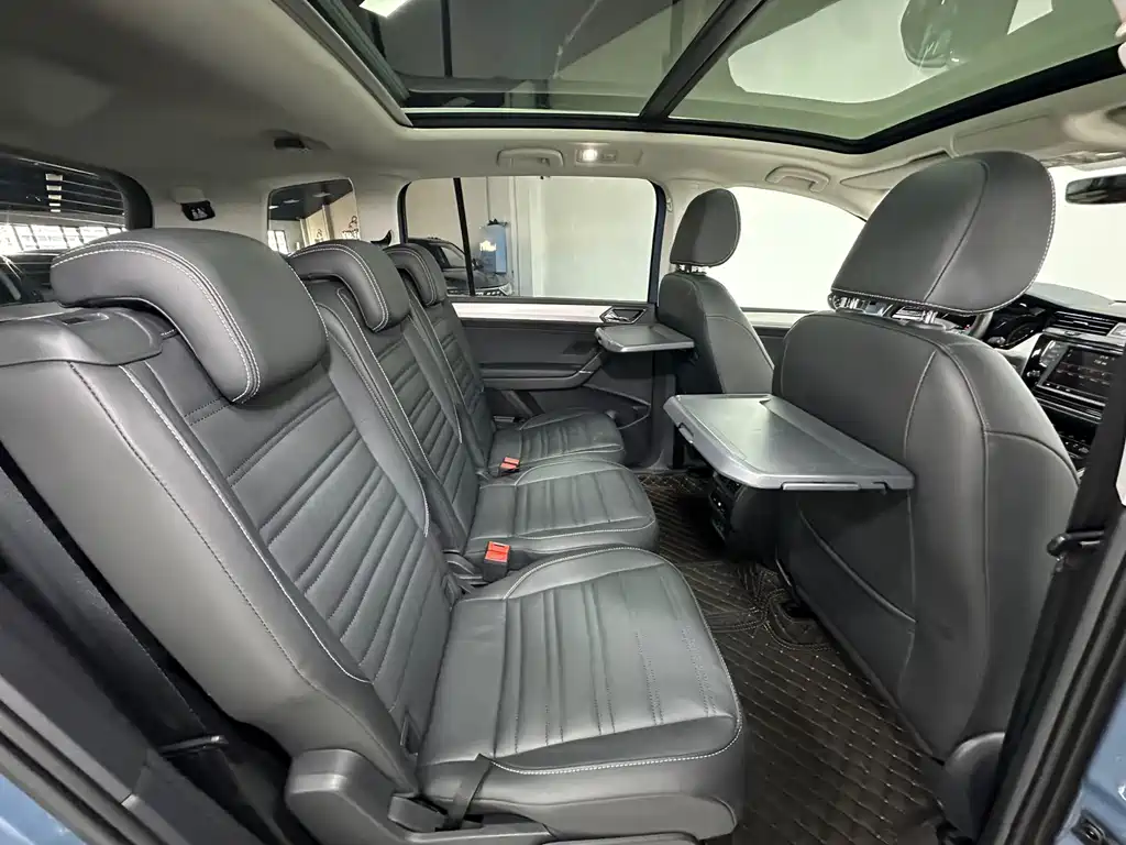 Volkswagen Touran — миниатюра 18