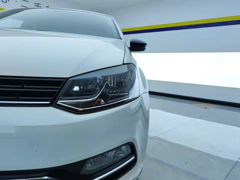Volkswagen Polo — миниатюра 5