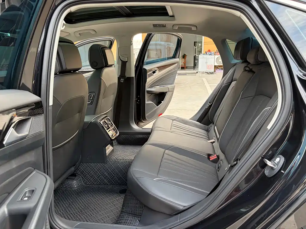 Volkswagen Passat — миниатюра 13