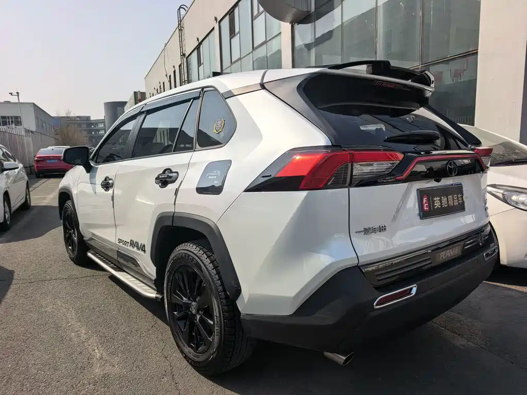 TOYOTA RAV4 RONGFANG